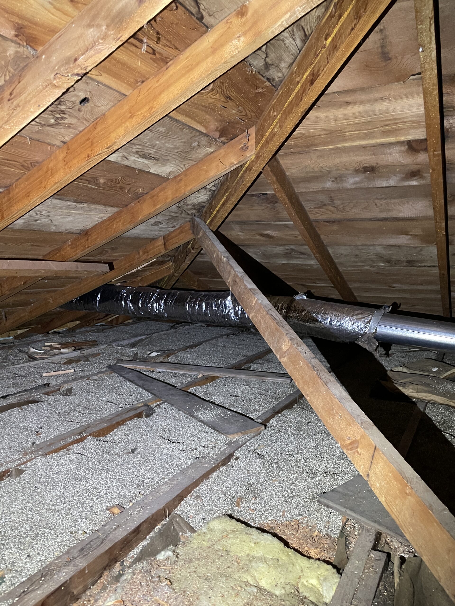 Vermiculite Insulation and Asbestos: What Homeowners Need to Know